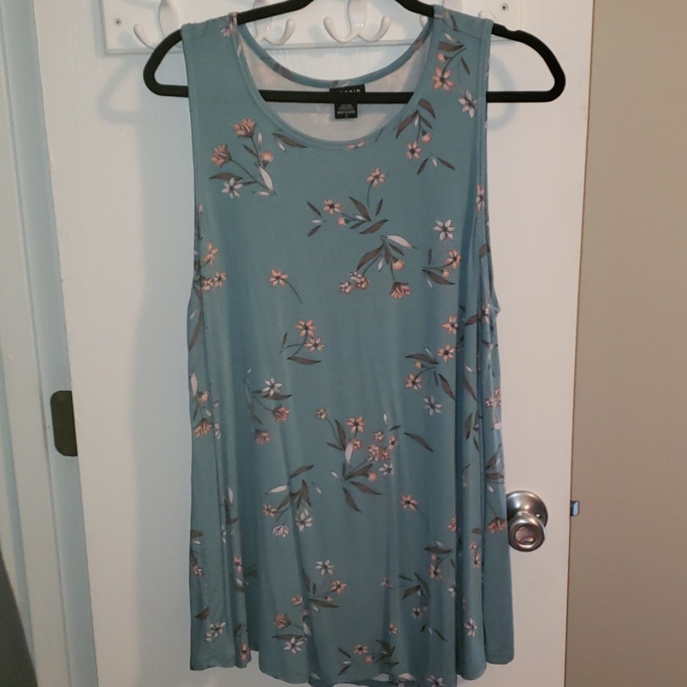 Floral tank top